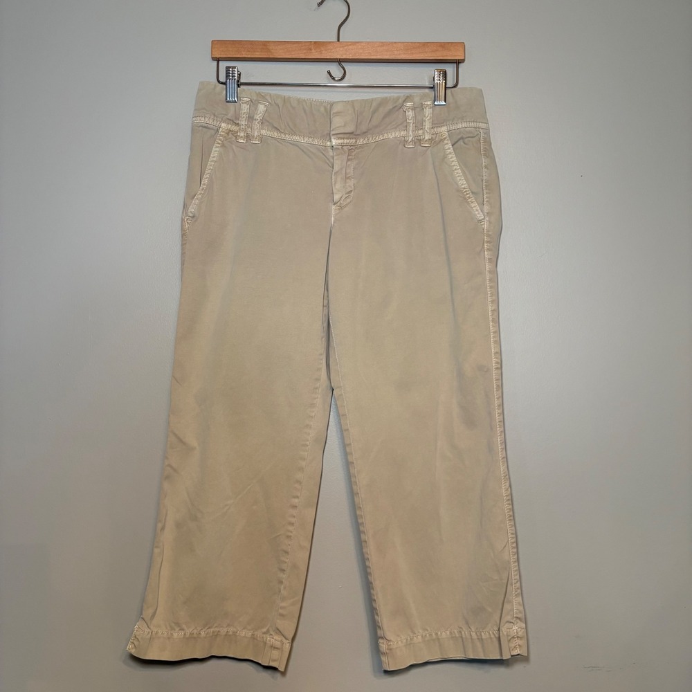 Old Navy Womens Khaki Chino Pants Low Rise Wide Leg Cropped Tan Size 8 Cotton